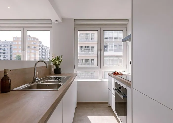 Casiola - Bright Modern Close To The Casino Lägenhet