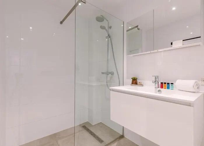 Casiola - Bright Modern Close To The Casino