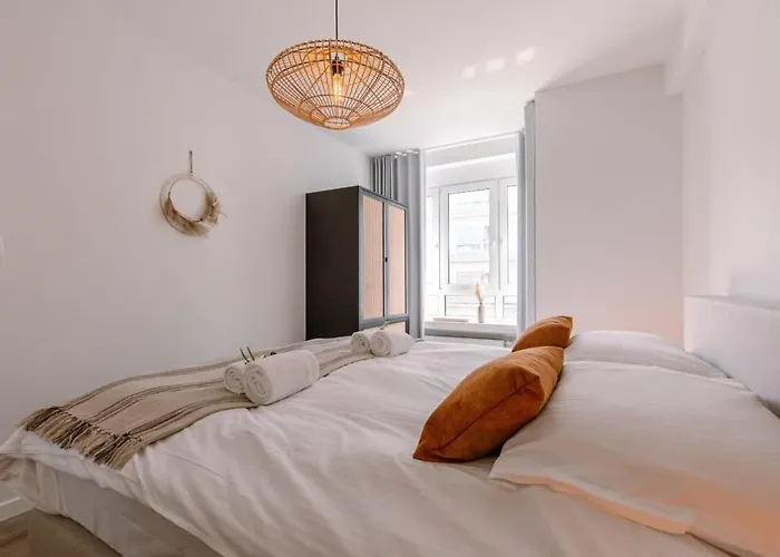 Huswell - Bright Modern Close To The Casino Appartement